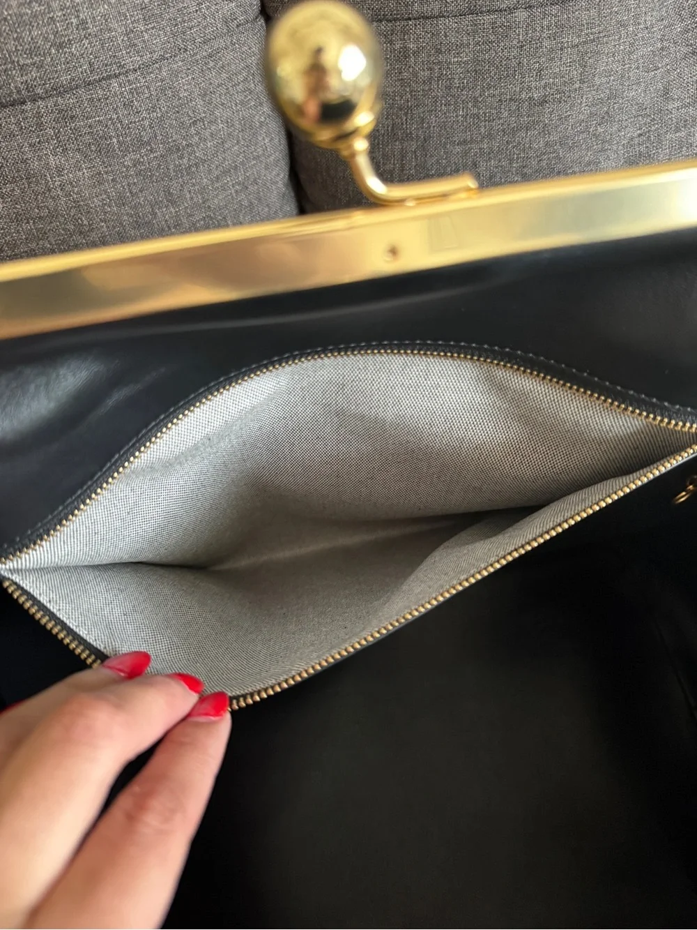 COACH OVERSIZED Kisslock Bag